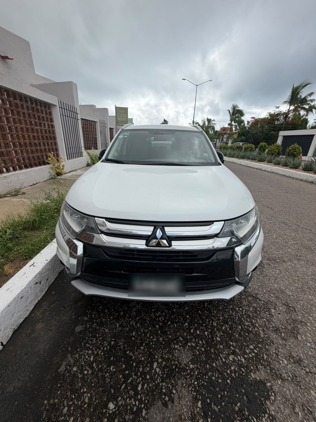 Mitsubishi Outlander Limited 2016